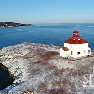 Meet your Posher, Phyllis